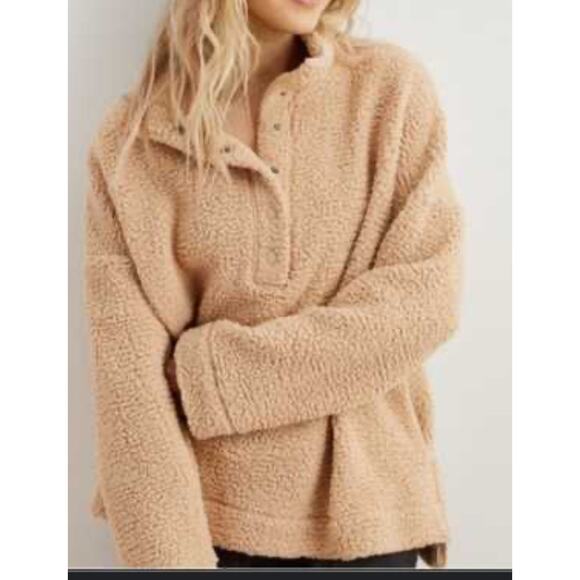 Aerie Tops - Aerie women’s oversized quarter snap Sherpa sweater fleece size XS
